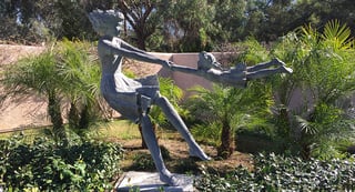 IMG_6043-statue-motherandchild-1.png