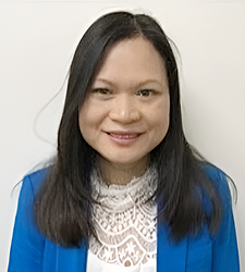 Maggie-SelfPortrait2 1